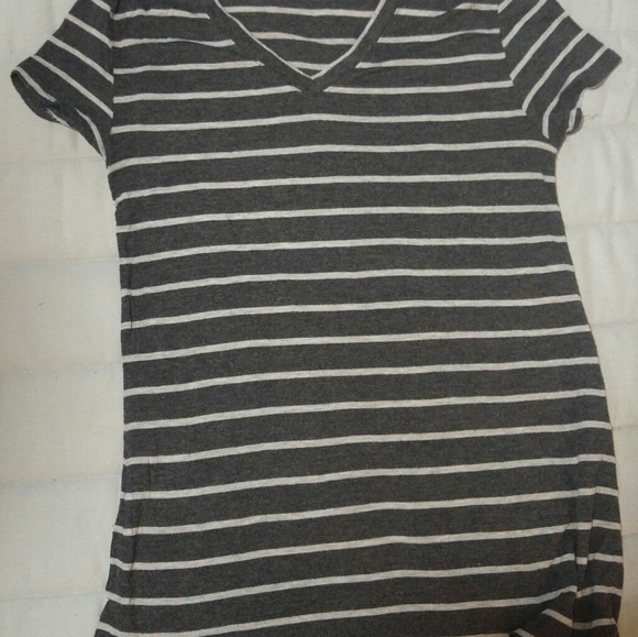 Maternity stripe t shirt - Picture 1 of 2